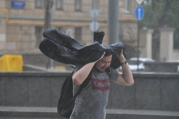 Фотография к новости: Штормовое предупреждение объявлено в двух регионах Казахстана