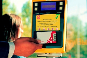 Астанчане жалуются на двойное списание оплаты за проезд по картам Astra plat