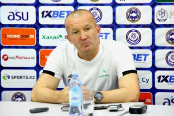 Главный тренер временно покинул "Астану" после вылета из Лиги Чемпионов