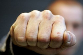 Фотография к новости: Кондуктор-подросток избил пассажира автобуса в Караганде