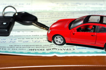 Фотография к новости: Объёмы страхования автомобилей растут, а число ДТП сокращается - эксперты