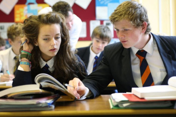 Учить основам бизнеса казахстанских школьников начнут с нового учебного года 