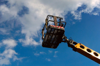 Фотография к новости: "Пенсионеров поблагодарите и отправьте на пенсию" - аким Костанайской области о стройкомпаниях