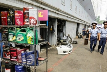 Фотография к новости: Подростков задержали во время рейда на авторынке Алматы