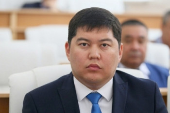 Фотография к новости: Даниал Ахметов попросил акима Усть-Каменогорска уволиться