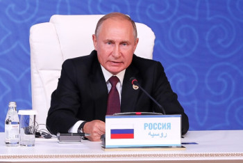 Развивать сотрудничество по военно-морской линии прикаспийских стран призвал Путин 