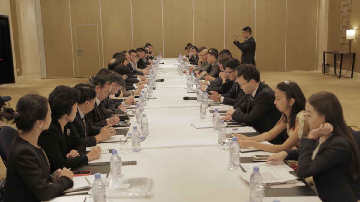 Представители текстильной промышленности Китая посетили Астану