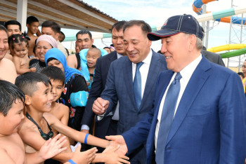 Фотография к новости: В будущем Актау станет казахстанской Антальей - Назарбаев 