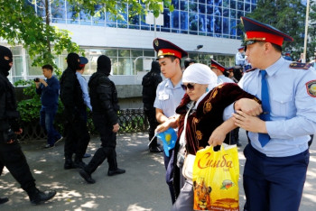 Почти 50 алматинских полицейских уволены за нарушения в этом году