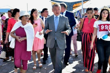 Базы отдыха на побережье Алаколя раскритиковал Даниал Ахметов  