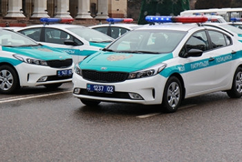 Фотография к новости: В гаражах раньше работали полицейские Алматы – Байбек