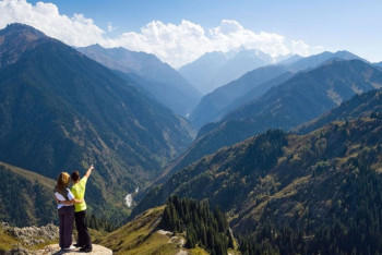 Новые названия трём горным пикам дадут в Казахстане 