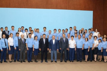 Фотография к новости: Улану Байжанову присвоено звание Почётного профессора Академии правоохранительных органов