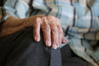 Фотография к новости: Избили и забрали деньги: пенсионер скончался после ограбления в Кордае