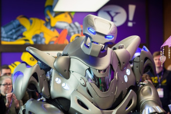 Фотография к новости: Бал роботов и концерт ретромузыки пройдут в Астане