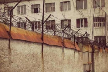 Фотография к новости: Пытки и гибель осуждённого в Караганде: вынесен приговор сотрудникам колонии