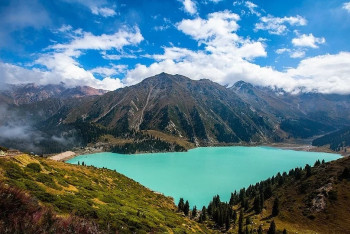 Фотография к новости: Лучшие 50 туристических мест Казахстана назвали в Минкультуры