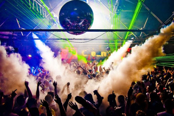 Ночные клубы и бары проверяют полицейские Астаны