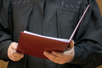 К четырем годам приговорили мужчину за кражу бронзового мальчика в Астане