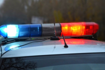 Фотография к новости: Трагедия на ВОАД: Родственники и соседи отца мальчика собрались на месте инцидента 