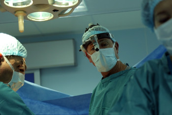 Фотография к новости: Уникальную операцию по замене искусственного сердца на донорское провели хирурги Астаны