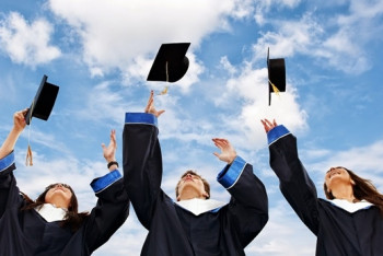 Фотография к новости: Более 16 млрд тенге накопили казахстанцы на образование детей