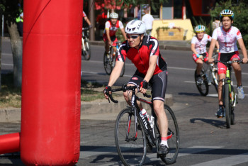 Велопробег в Алматы собрал около 700 человек