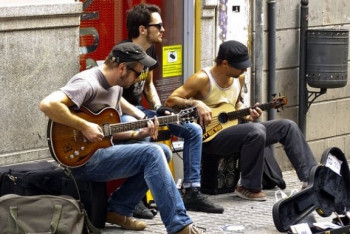 Фотография к новости: Новая площадка для уличных музыкантов появилась в Астане