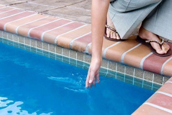 Фотография к новости:  Женщину и ребёнка убило током в Шымкенте