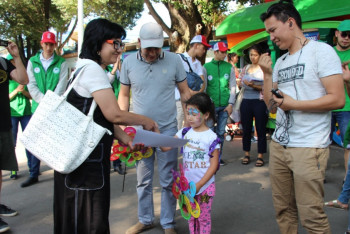 Фотография к новости: Экологическая акция: Героев чистоты наградили в парке Алматы