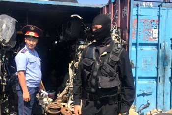 Два авторынка оцепили в Астане