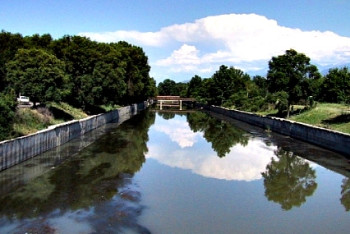 Фотография к новости: В поисках беременной женщины водолазы осмотрели 20 км БАКа