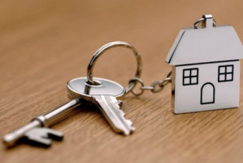 Фотография к новости: Пострадавшему в карьере на "Алтынтау Кокшетау" экскаваторщику купили дом