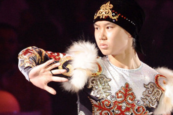 Книга о Денисе Тене доступна в электронной версии