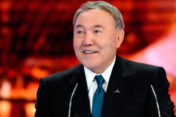 Фотография к новости: С сотнями поздравлений ко Дню столицы ознакомился Нурсултан Назарбаев