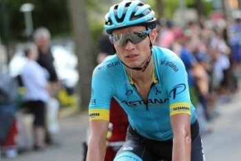 Фотография к новости: Гонщик "Астаны" принёс команде вторую победу на "Тур де Франс"