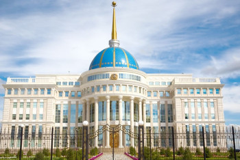 Фотография к новости: Глава государства выразил соболезнования семье фигуриста Дениса Тена 