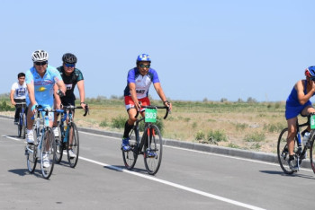 Фотография к новости: Арыстанбек Мухамедиулы: Алаколь – жемчужина нашей страны