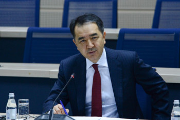 Фотография к новости: Аморфно работаем – Назарбаев главе Правительства