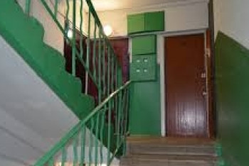 Нападение педофила в подъезде Шымкента: отец ребёнка скончался