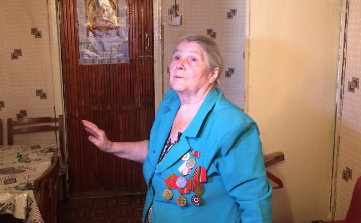 автора