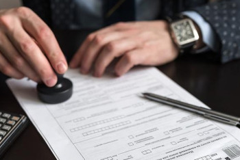 Кого обяжут отчитываться о доходах, рассказали в Минфине