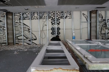 Утерянное полувековое сграффито нашли во время ремонта в алматинском кинотеатре