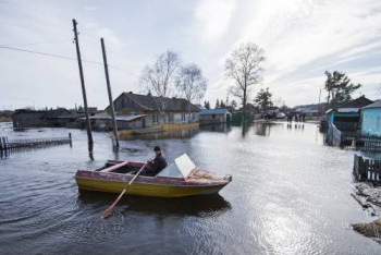 Фотография к новости: Аким Семея попросил пострадавших от наводнения вернуться в свои дома
