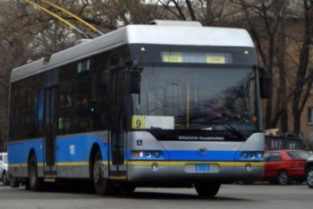 Фотография к новости: Из-за обрыва троса остановились 15 троллейбусов в Алматы