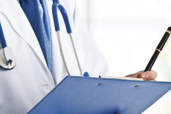 Врачи прокомментировали состояние пострадавших на автобусной остановке Петропавловска