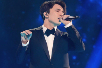 Фотография к новости: Горжусь тобой, брат – Кудайберген поздравил победителя "Славянского базара-2018"