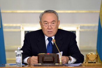 Фотография к новости: Назарбаев соболезнует в связи с кончиной артистки Замзагуль Шариповой