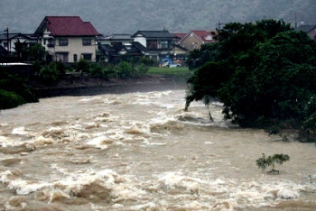 Фотография к новости: Наводнение в Японии: число жертв выросло до 179 человек