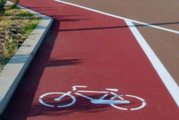 Акимат Астаны попросил жителей пользоваться велодорожками строго по назначению